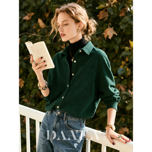 墨绿色灯芯绒磨毛衬衫女2026年秋冬新款长袖高级感叠穿衬衣上衣