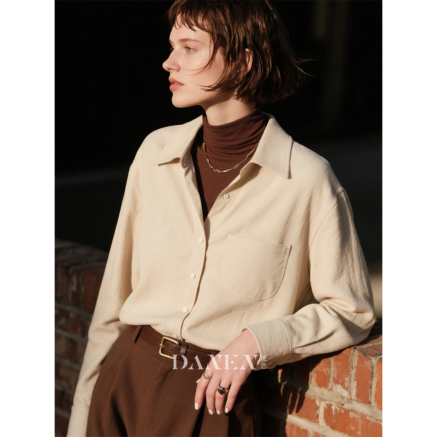 米白色灯芯绒衬衫女2025年秋冬