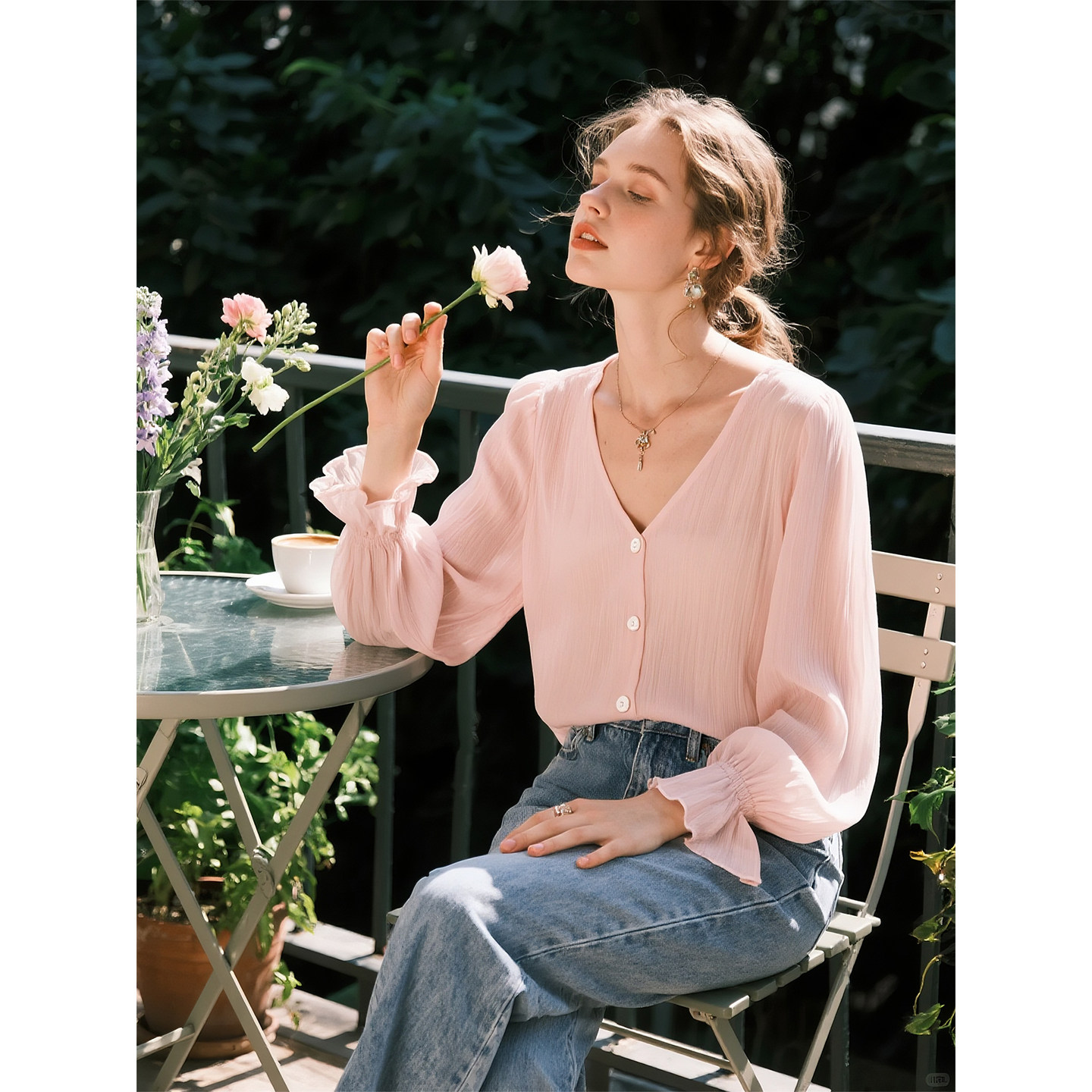 法式粉色V领衬衫女2026年春季新款喇叭袖衬衣优雅气质温柔风上衣,女装/女士精品,衬衫,淘宝优惠券,粉丝福利购,淘宝优惠卷