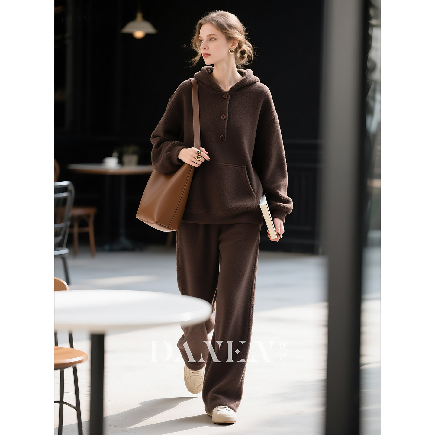 深棕色套装女2026年秋冬新款轻奢高级松弛连帽卫衣长裤休闲两件套,女装/女士精品,时尚套装,淘宝优惠券,粉丝福利购,淘宝优惠卷