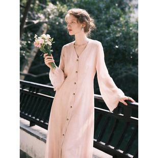 法式粉色V领天丝连衣裙女2026年春季新款轻熟风气质优雅显瘦裙子