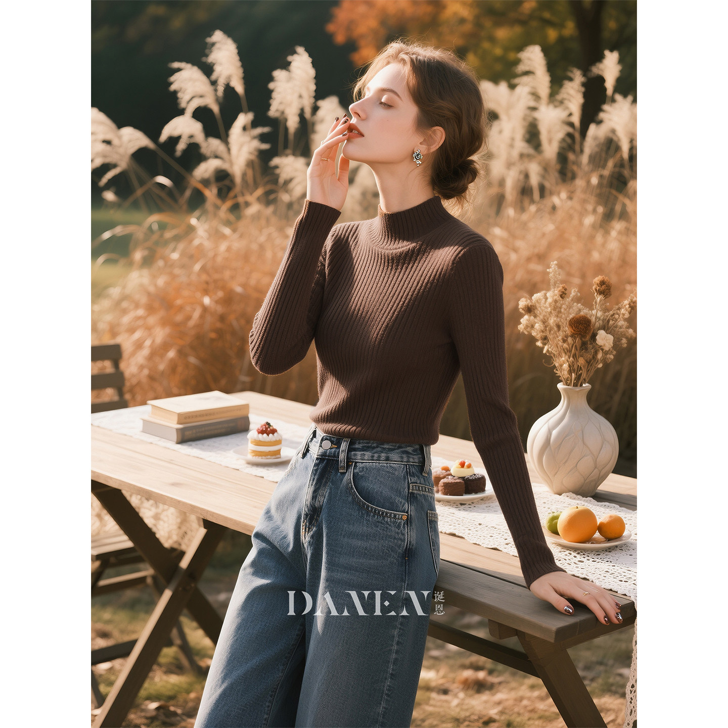 咖啡色半高领针织衫女2025年秋冬