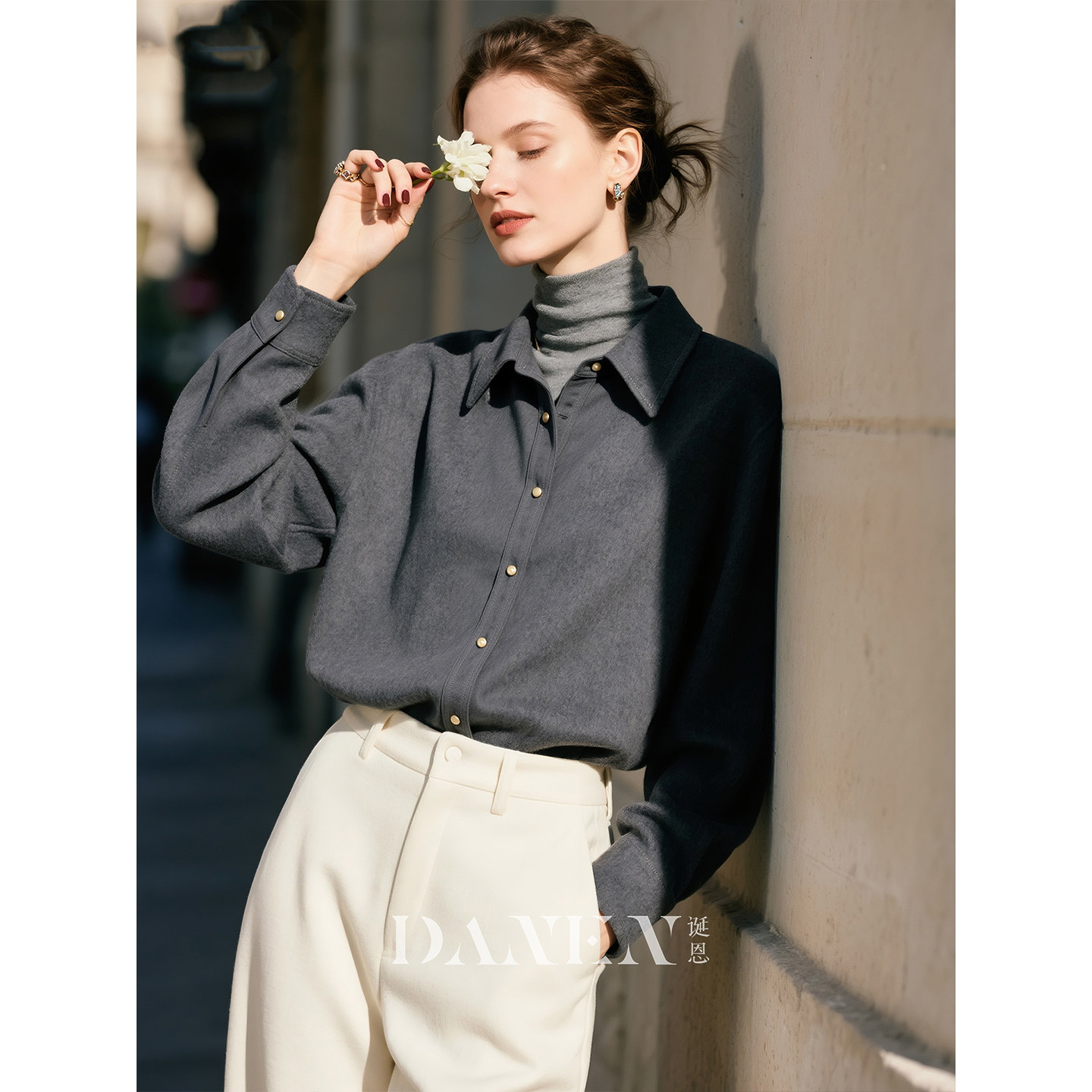 灰色磨毛衬衫女2026年秋冬新款内搭叠穿衬衣长袖轻奢高级感上衣