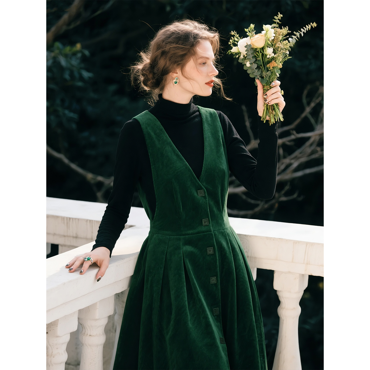 墨绿色灯芯绒纯棉背带连衣裙女