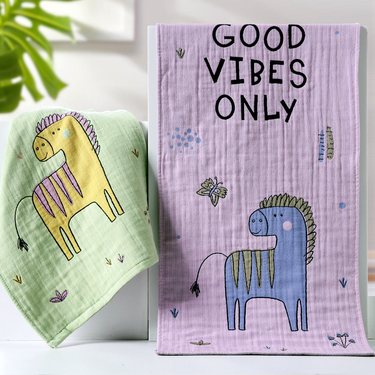 2条金号纯棉毛巾柔软四层纱布吸水全棉洗脸面巾卡通卡爱不易掉毛