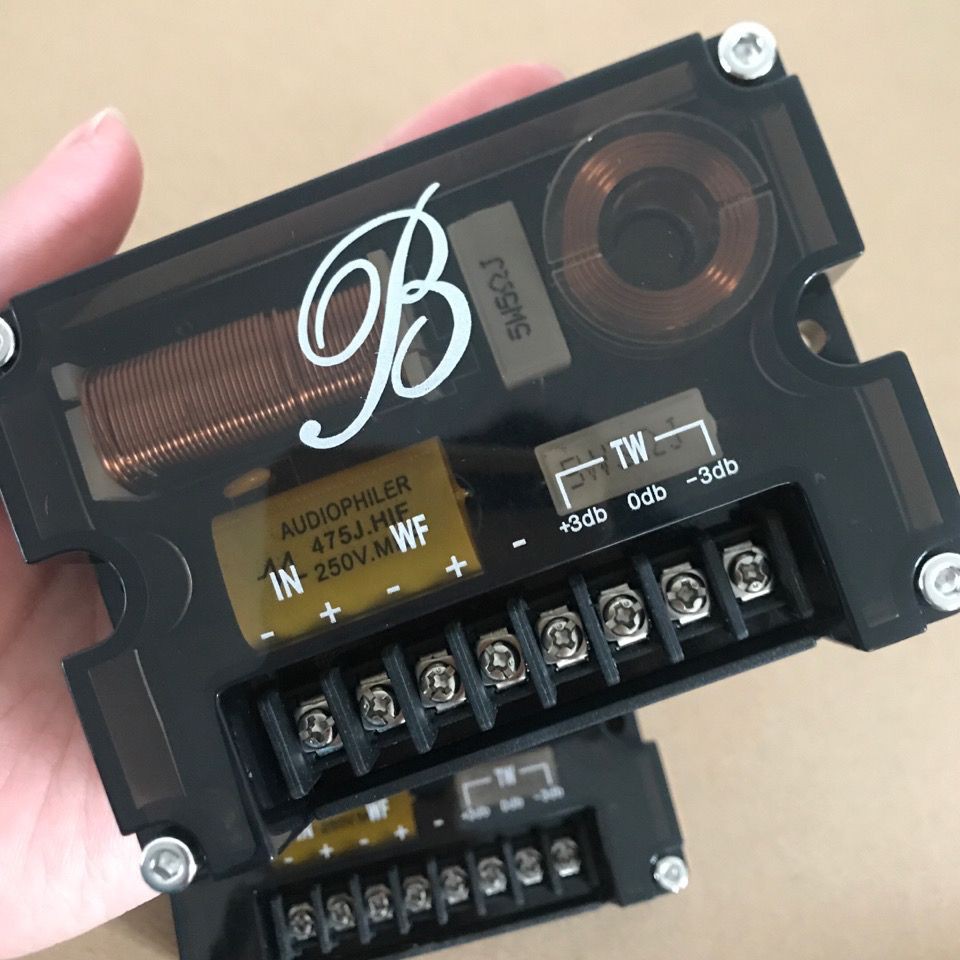 柏林之声车载二分频分音汽车分频器改装音响分频器二分频diy音箱