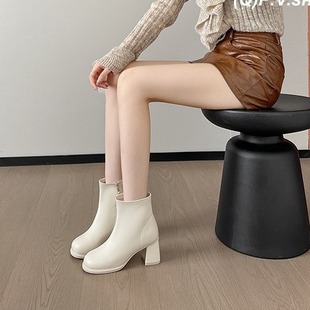 子粗跟6.5公分高跟瘦瘦短靴 加肥宽大码 女鞋 适合宽胖脚姐妹穿 鞋