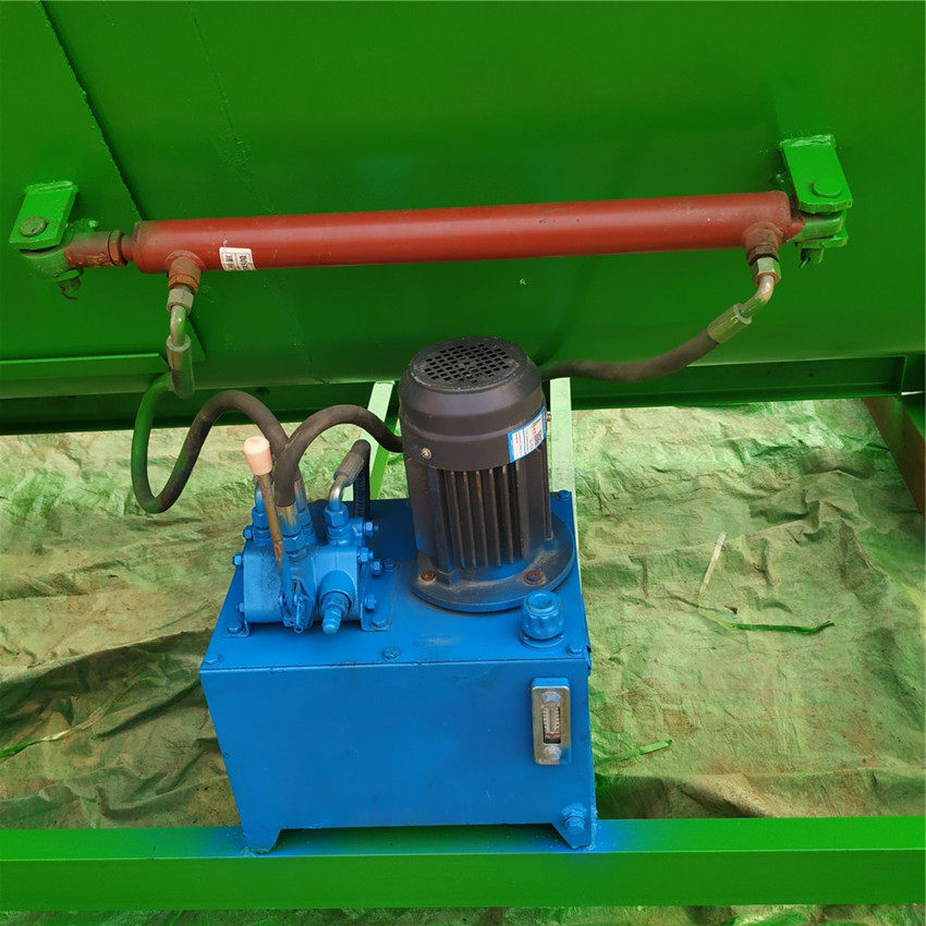 牛羊养殖设备 牛羊饲料加工设备 5立方tmr卧式饲料搅拌机生产厂家