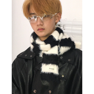 CiKC 个性时髦黑白条纹围巾男女y2k毛绒仿貂毛窄围脖加长细护颈潮