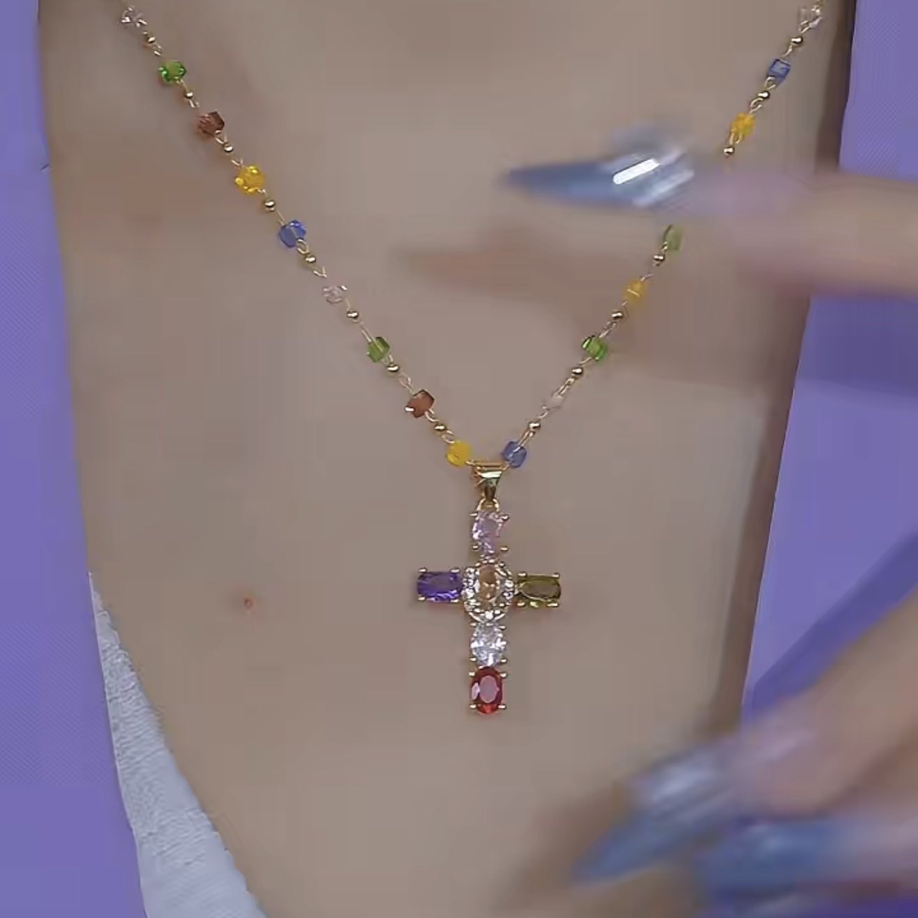 撤柜彩色十字架撞色水晶项链女小众设计感ins气质超闪锆石锁骨链