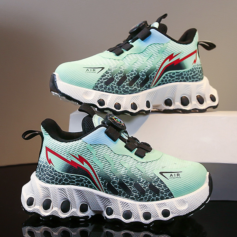 今年新品男童鞋运动鞋新款季旋转扣儿童老爹鞋中大童小学生潮酷炸