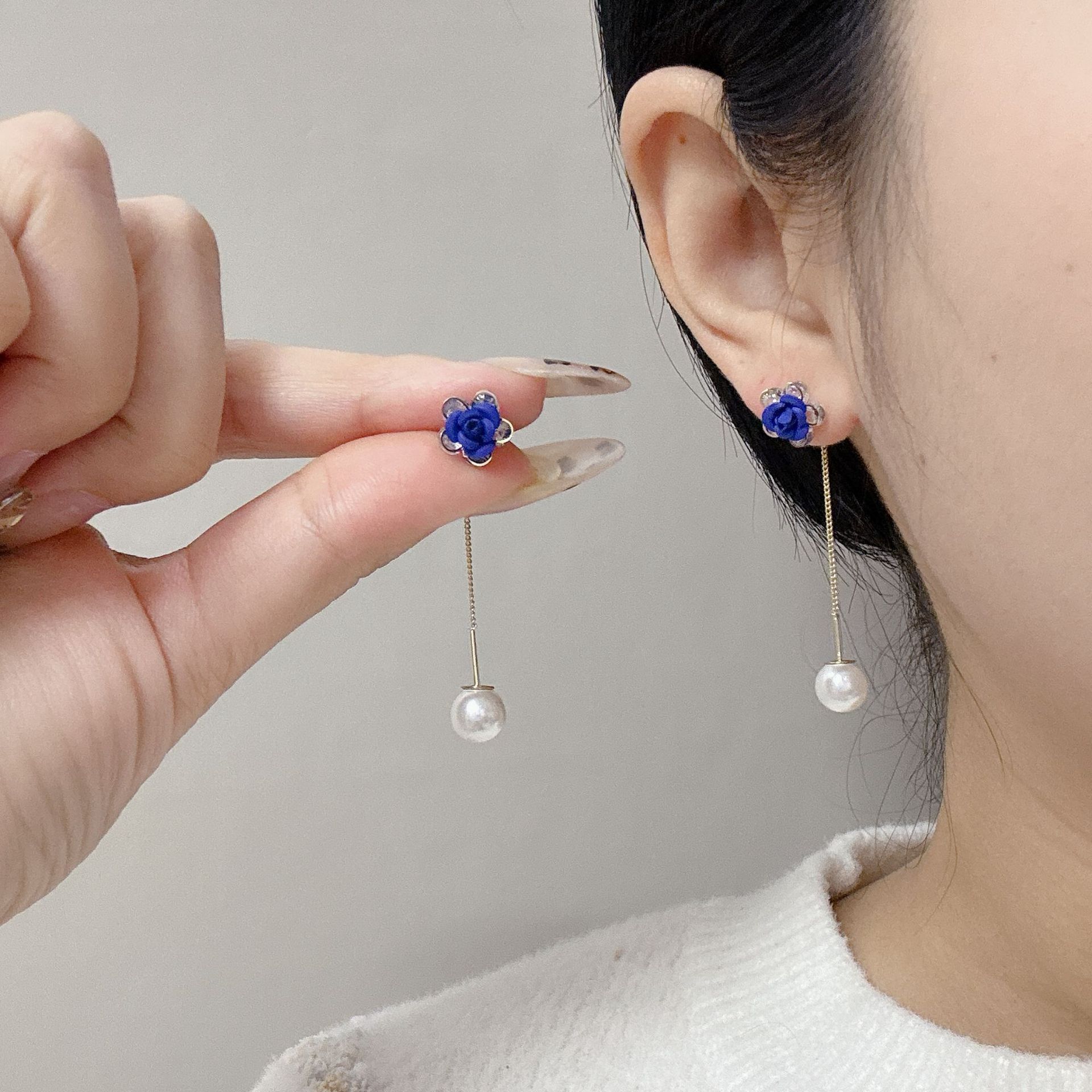 撤柜一款两戴季蓝色花朵耳线清新时尚珍珠流苏耳环百搭简约耳坠耳