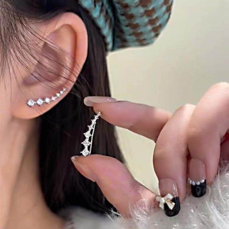 撤柜新品潮韩版一排式简约气质耳环女小众设计感高级耳钉百搭耳饰