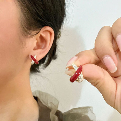 撤柜小众设计高级感耳饰红色交叉镶锆耳环女简约百搭精致小巧轻奢