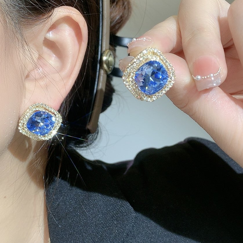 撤柜镶钻蓝色水晶方糖耳钉气质时尚精致百搭耳环网红轻奢耳饰
