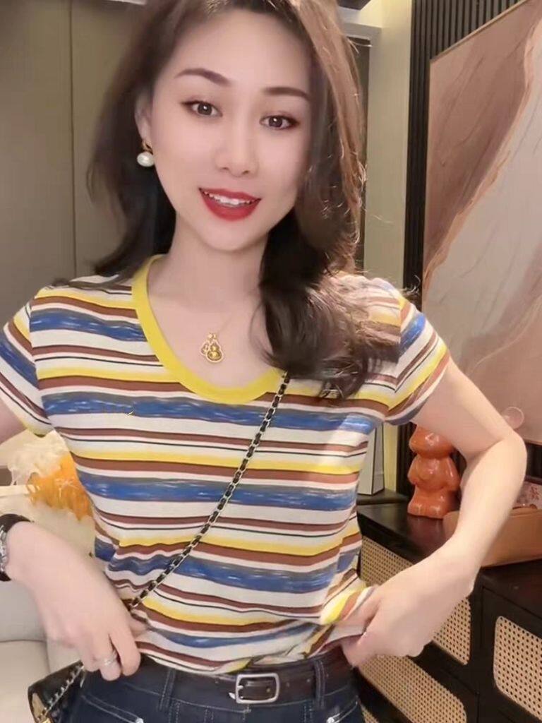 夏季小众时尚百搭圆领彩色条纹短袖T恤洋气显瘦减龄上衣大码300斤