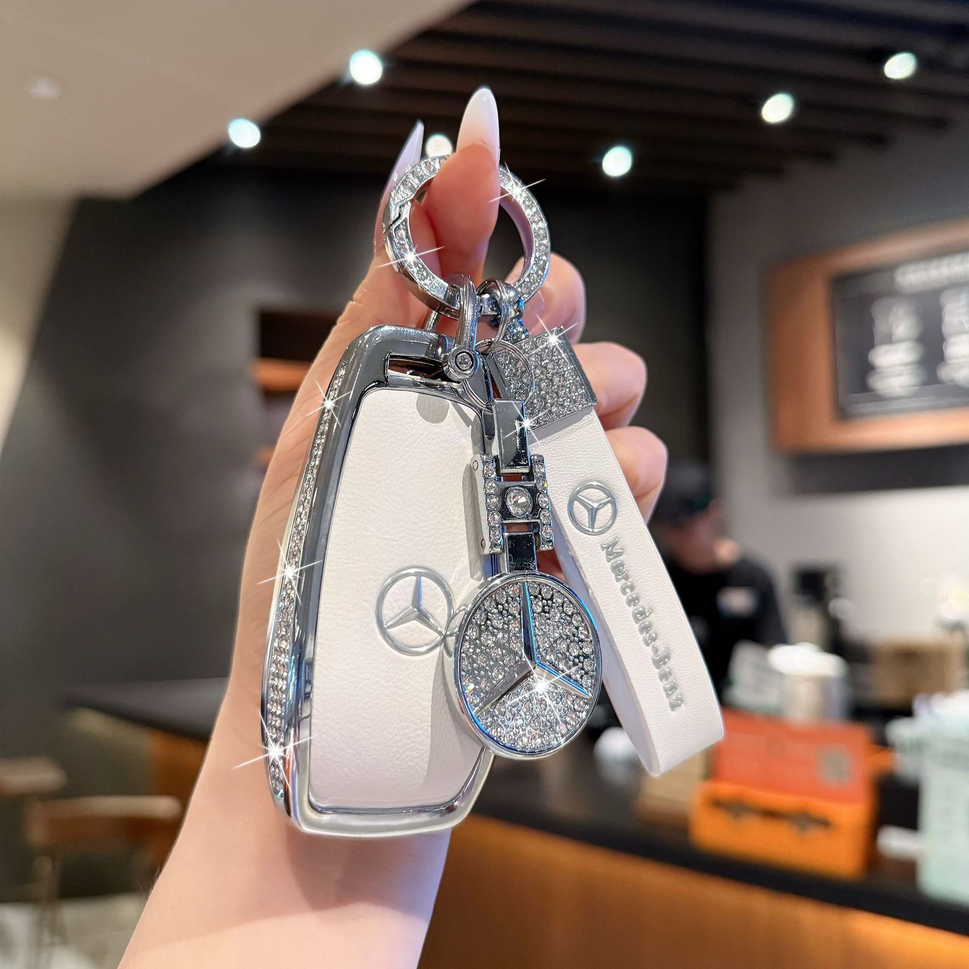 适用奔驰E300L金属钥匙套新E级C级C260L壳GLC300L包A200L扣GLBGLA