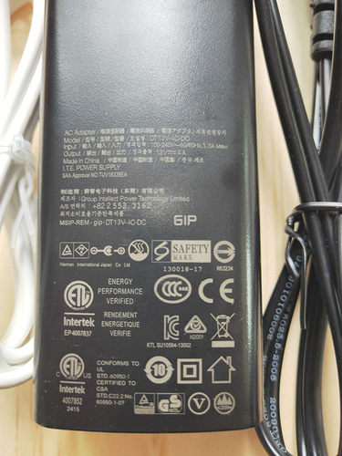 正品迷你电源线适配器通用充电器
