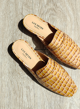 断码捡漏 | 36 码 小众设计 英伦轻奢方头鳄鱼纹穆勒半拖女