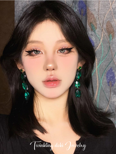 复古清冷感祖母绿耳环耳夹轻奢气质宫廷风流苏耳钉高级感水晶耳坠