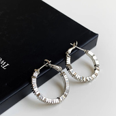 S925银针欧美小众设计金属小方块碎银子耳环冷淡风耳圈潮人个性 女