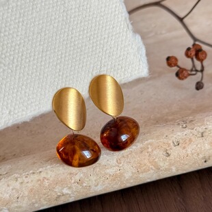 S925银针秋冬复古美拉德琥珀耳饰小众中古气质拉丝质感耳环高级感