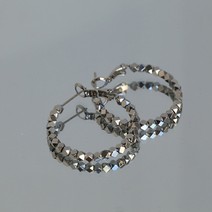 S925银针小众设计金属碎银子方块珠耳环冷淡风潮酷个性 高级感耳圈