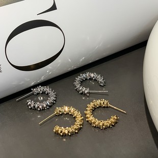 小众设计简约碎金银子波浪小耳圈高级感百搭银针耳环闪耀耳钉春夏