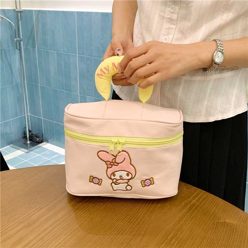 HelloKitty化妆包可爱大容量分区收纳女外出可携式三丽鸥防水洗漱
