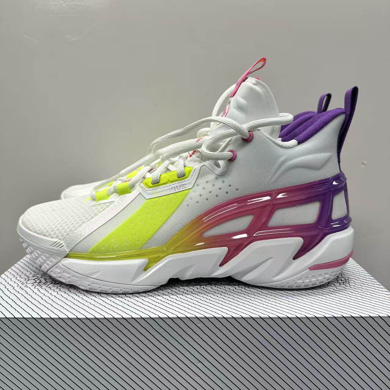 （B品具体看详情）李宁反伍4䨻科技中帮实战篮球鞋男ABFU015