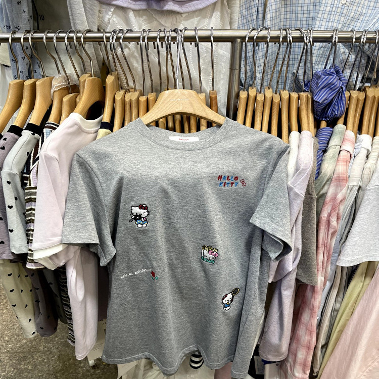 十三行2026春夏新款韩系卡通刺绣圆领短袖t恤女宽松显瘦百搭上衣