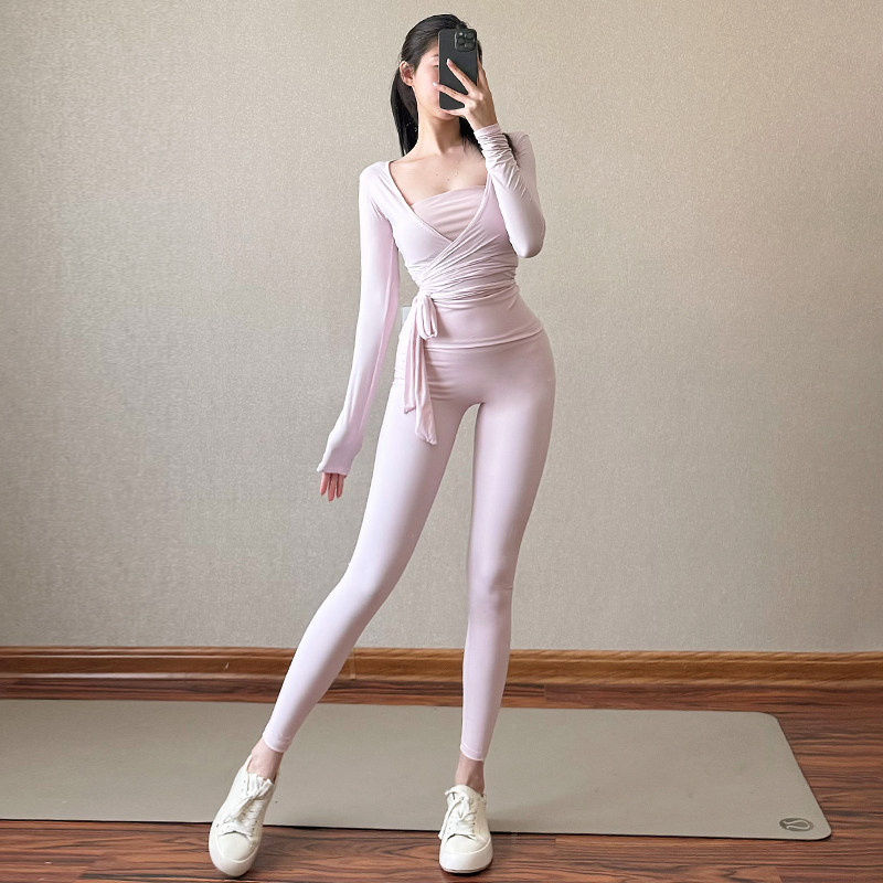 粉色瑜伽套装绝美修身显瘦运动罩衫高级感绑带普拉提长袖上衣,运动服/休闲服装,健身衣,淘宝优惠券,粉丝福利购,淘宝优惠卷