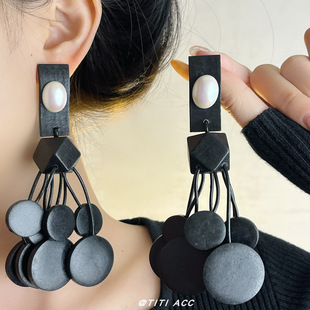 耳饰潮 耳钉设计感时尚 复古黑色木质圆片流苏耳环女2025新款 超经典