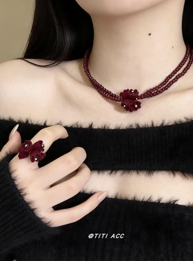 复古红色绒面花朵项链双层锁骨链