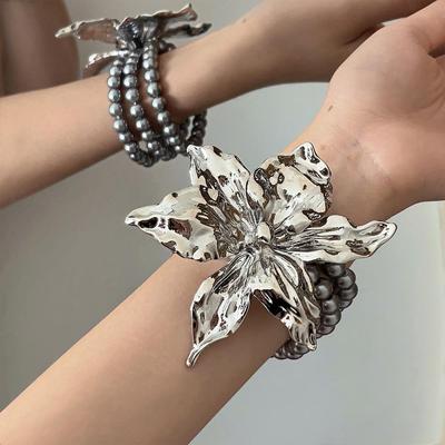 欧美冷淡风金属鸢尾花手镯女复古