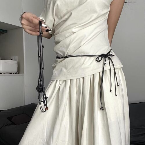 高级感黑色编织流苏腰链女时尚百搭纽扣串珠腰绳日常休闲时髦配饰