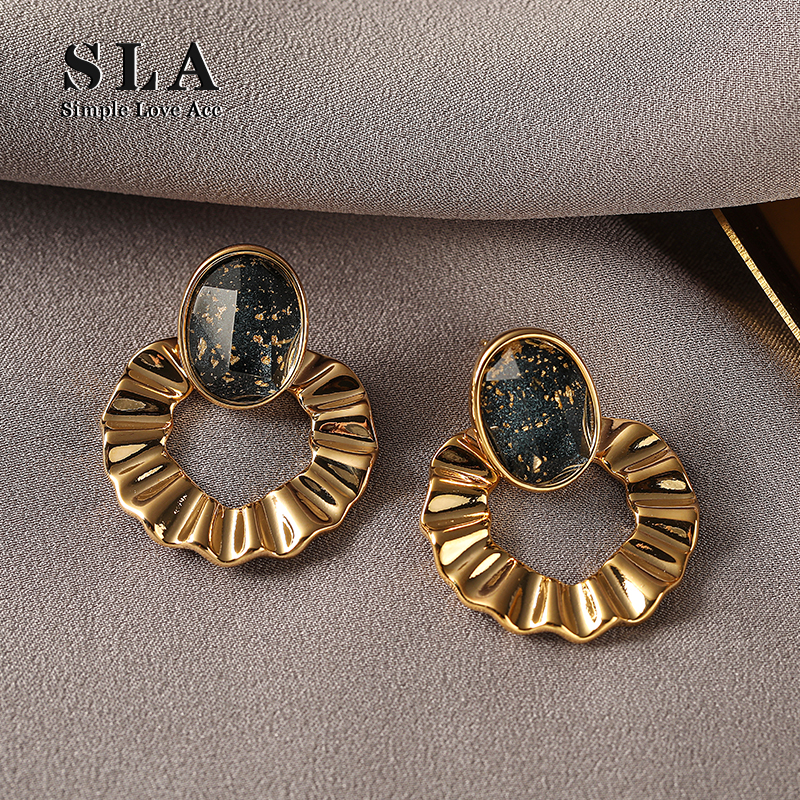 Simple Love Acc私家  法式简约不规则设计树脂爆款银针耳环女