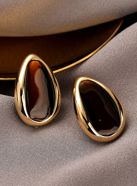 Simple Love Acc私家  美拉德法式复古港风气质水滴银针耳环女