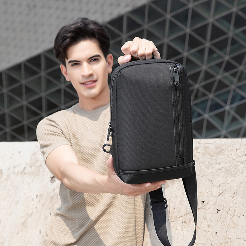 跨境男士胸包单肩斜挎包防水牛津布胸前包潮牌运动休闲小跨包背包