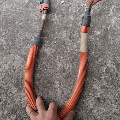 长安睿行EM80电池至三合