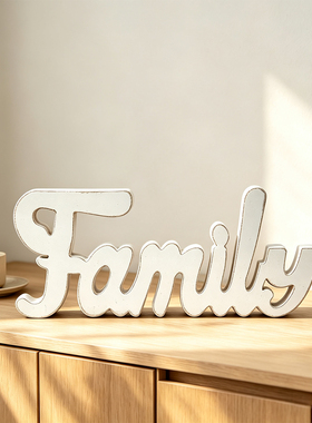 Family英文字母木质立体桌面摆件