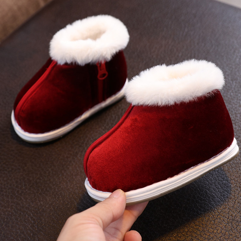 宝宝手工棉鞋冬男女汉服鞋1-4岁软底防滑新年周岁鞋男家居唐装鞋3