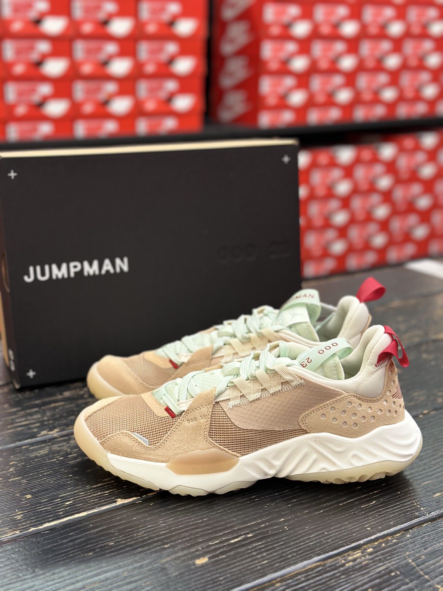 耐克Nike男子夏季透气棕网布耐磨低帮运动休闲篮球鞋CD6109-200