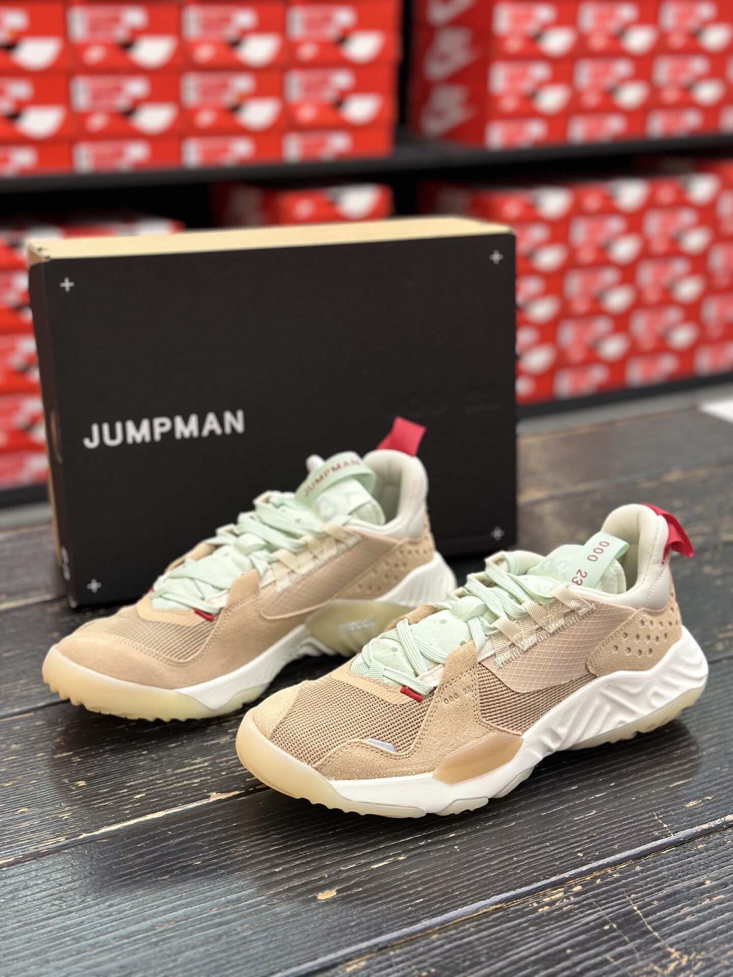 耐克Nike JORDAN DELTA 麂皮拼接男子 复古慢跑鞋CD6109-200