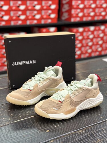 耐克Nike JORDAN DELTA 麂皮拼接男子 复古慢跑鞋CD6109-200