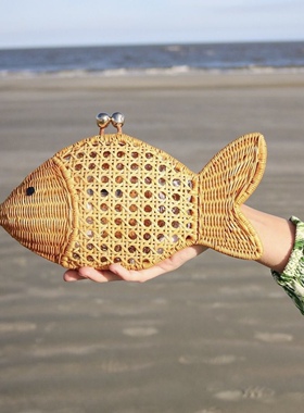 日式小众设计手工编织鱼型手拿包创意篮藤编篮手提特色口金包XF17