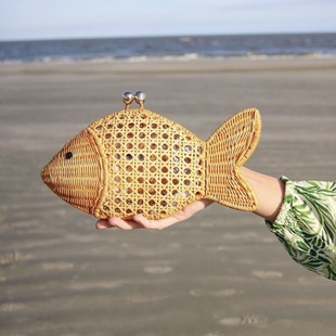 日式小众设计手工编织鱼型手拿包创意篮藤编篮手提特色口金包XF17