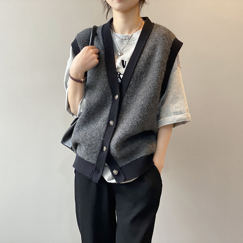 针织马甲女2021年秋冬新款百搭宽松撞色叠穿马夹背心外搭v领毛衣
