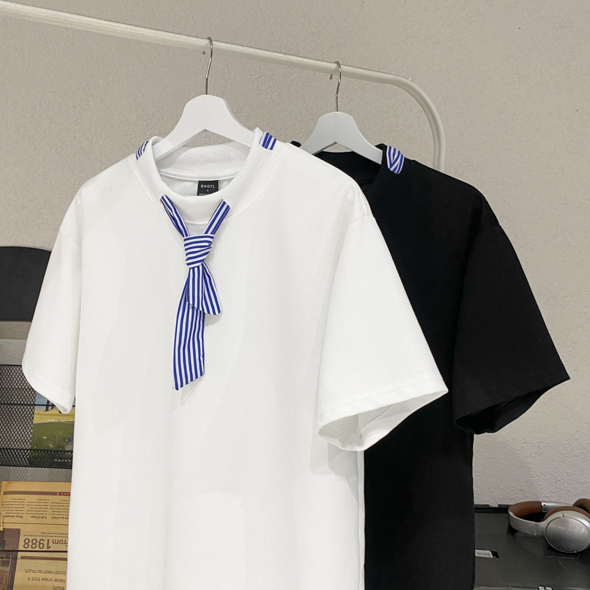 美式复古领带短袖T恤夏季设计感宽松百搭圆领上衣情侣带围巾潮牌