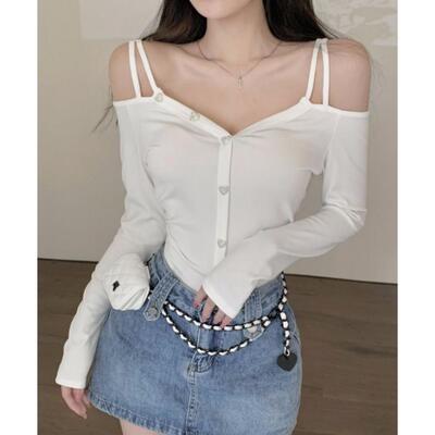 纯欲辣妹露肩V领吊带打底衫女秋冬设计感修身短款内搭针织衫上衣